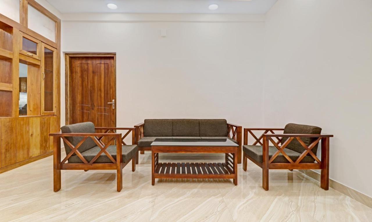 Itsy Hotels Palm Grove By D2V Kochi ภายนอก รูปภาพ