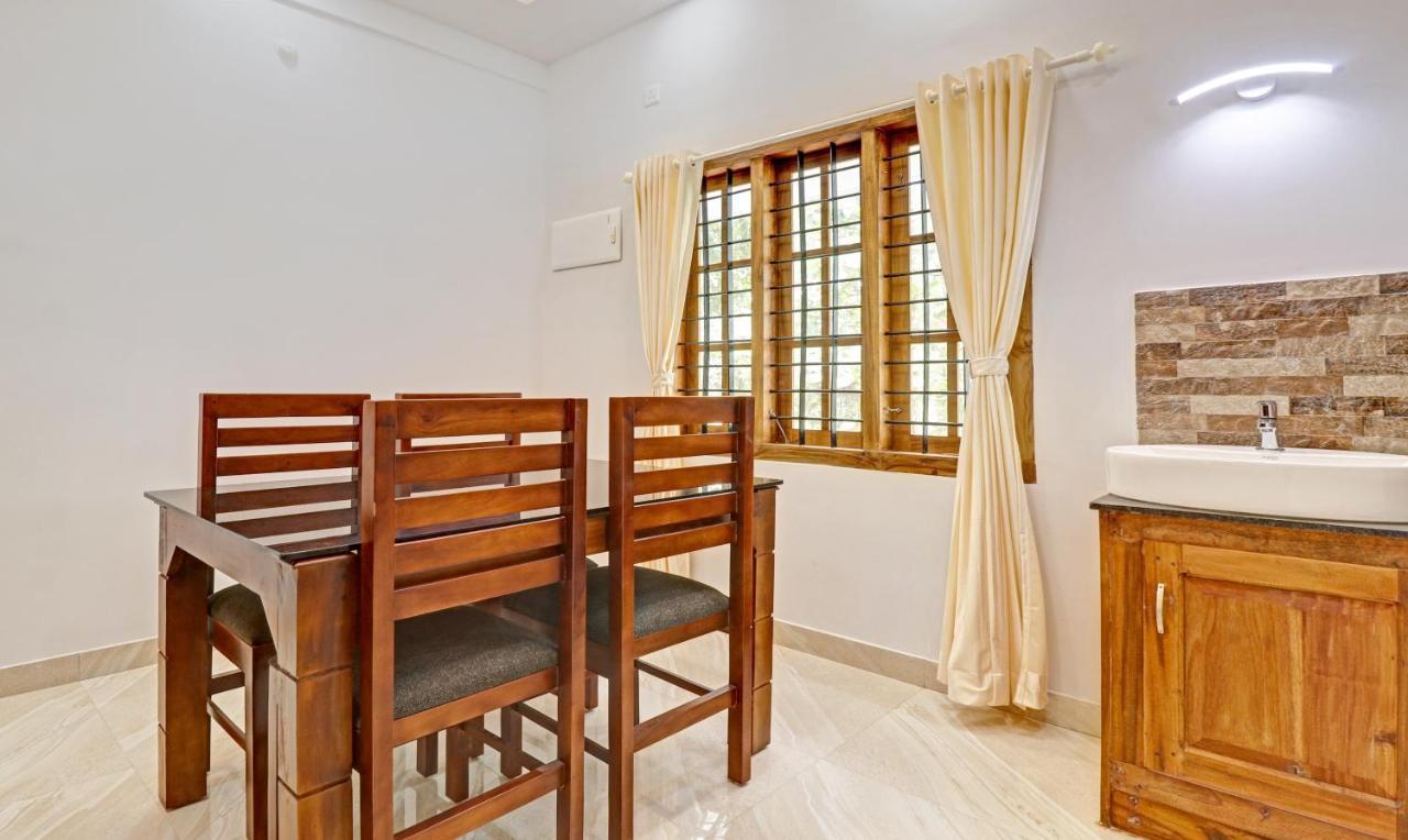 Itsy Hotels Palm Grove By D2V Kochi ภายนอก รูปภาพ